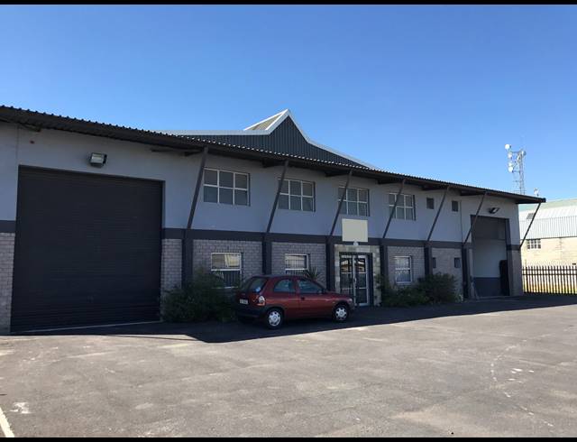 1,014M² FACTORY RENTED IN AIRPORT INDUSTRIA